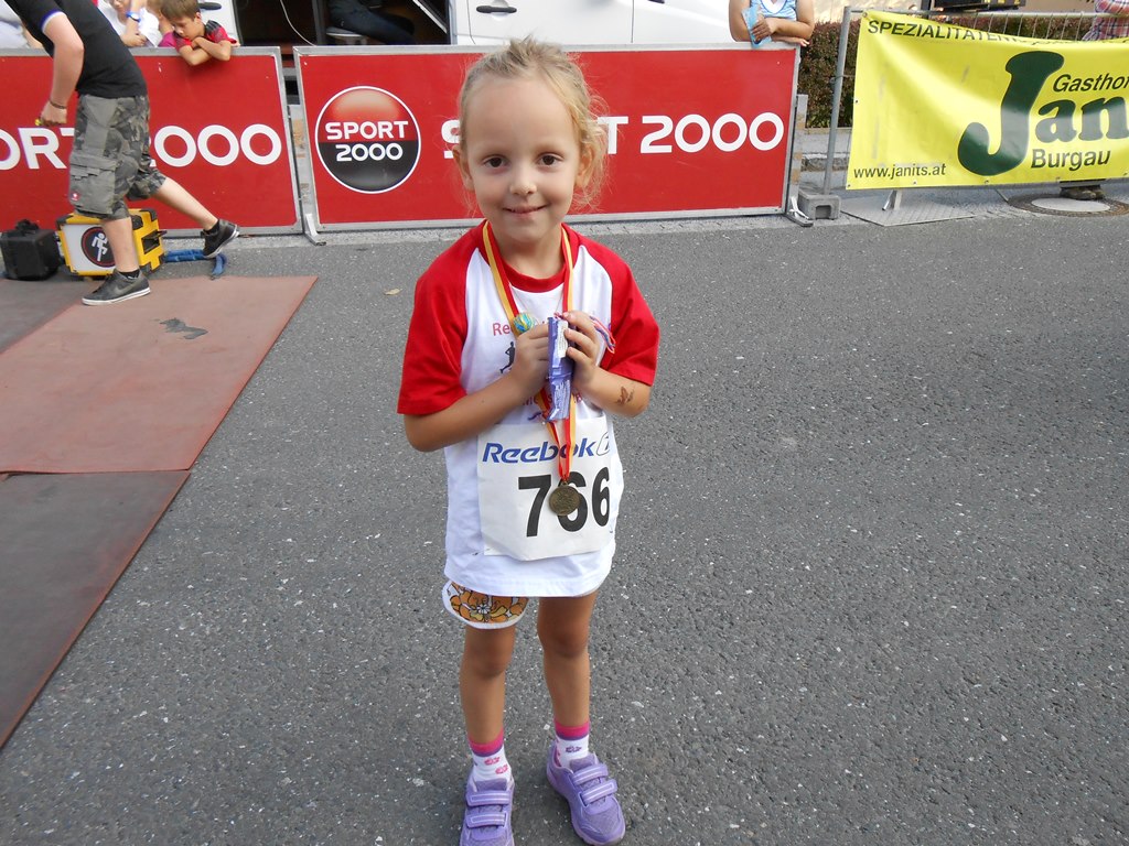 Stinatz-HM 2013 - Bianca nach dem Knirpsenlauf