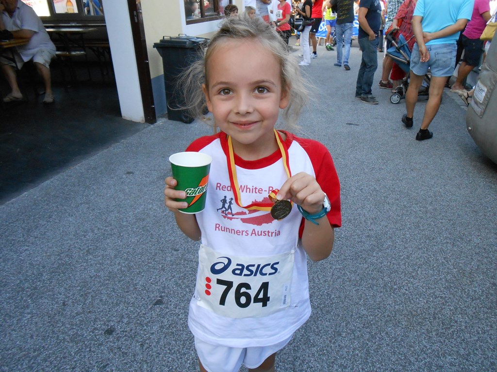 Stinatz-HM 2013 - Alina nach dem Kinderlauf